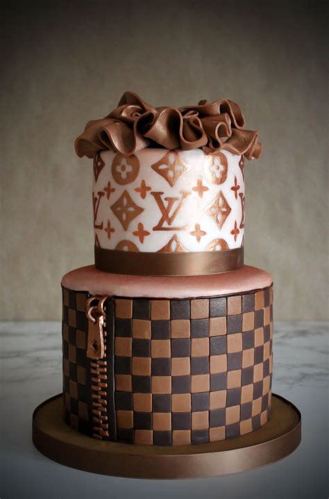 louis vuitton birthday cake for men|designer Louis Vuitton birthday cakes.